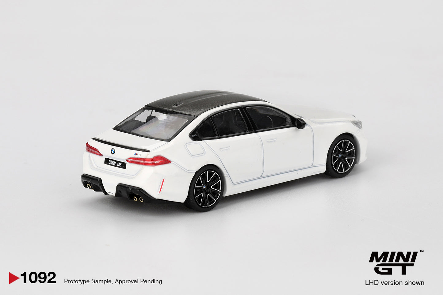 *Pre-Order* MINI GT 1092 BMW M5 Alpine White