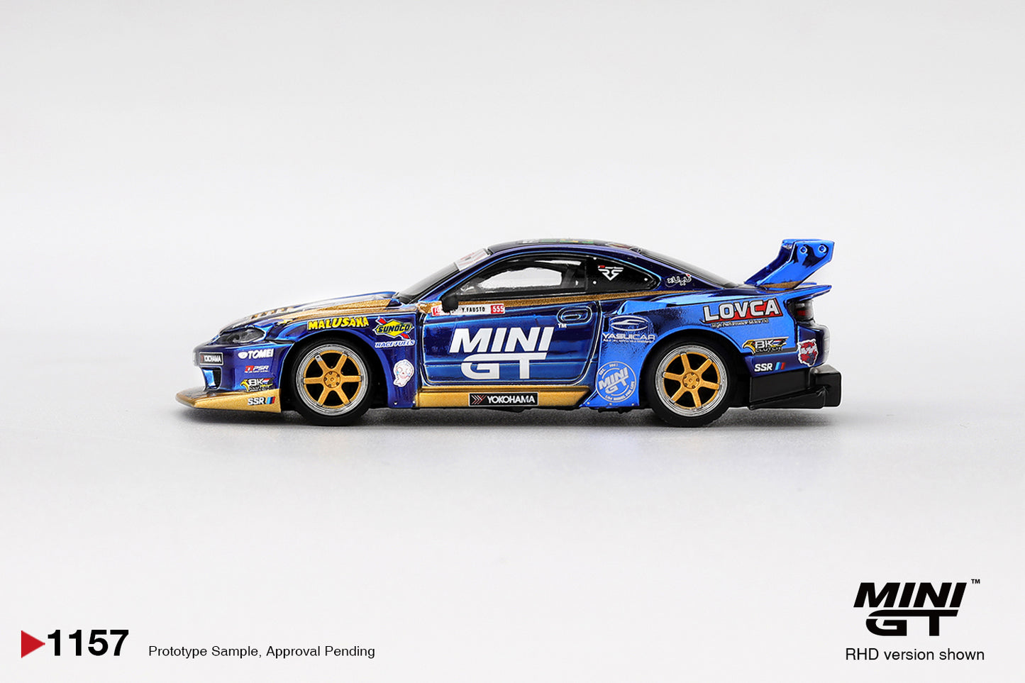 MINI GT 1157 Nissan Silvia (S15) LB-Super Silhouette #555 Team MINI GT Liberty Walk 2025 Formula Drift