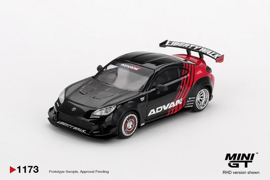 MINI GT 1173 Toyota GR86 LB★Nation Advan