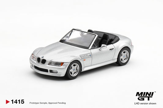 *PREORDER* MINI GT 1415 BLISTER BMW Z3 TITANIUM SILVER