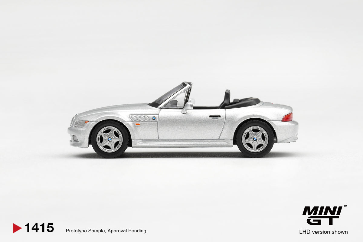 *PREORDER* MINI GT 1415 BMW Z3 TITANIUM SILVER