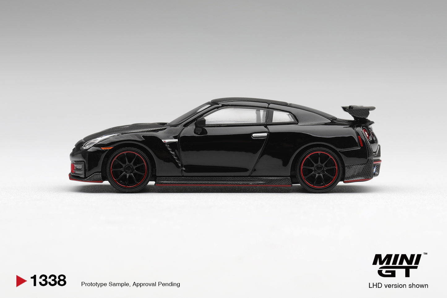*PRE ORDER* MINI GT 1338 Nissan GT-R Nismo 2024 Black