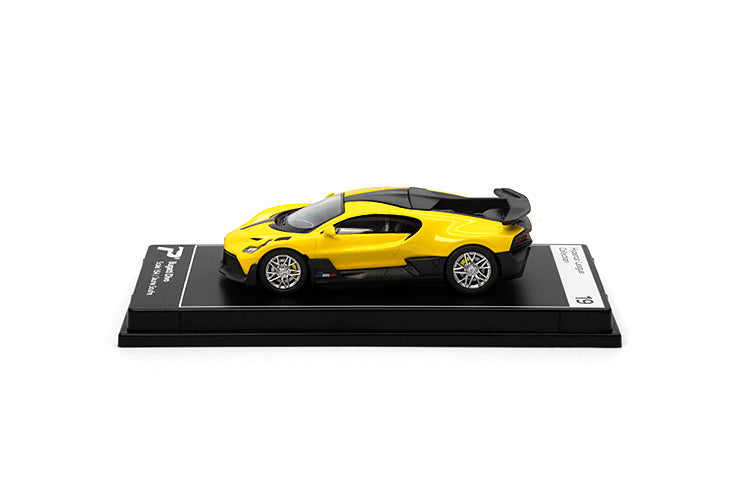 POSTERCARS Bugatti Divo (Jaune Soufre)